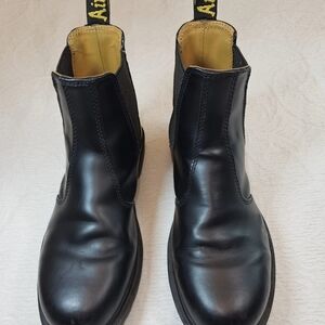Dr. Martens Boots Chelsea Side Gore US 8M/9W Black 2976